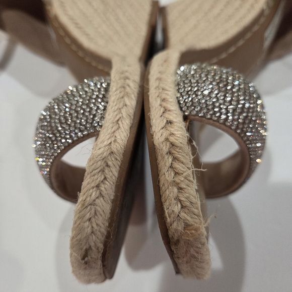 Steve Madden Beige and Glittering Silver Platform Sandals - Picture 10 of 10